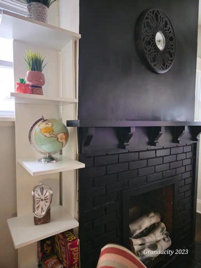 Charming! Near Cle Clinic/Uh/Cwru/Dwntwn W/Porch Villa Cleveland Exterior photo