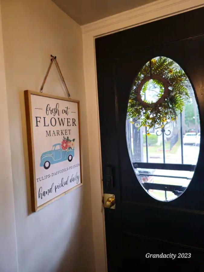 Charming! Near Cle Clinic/Uh/Cwru/Dwntwn W/Porch Villa Cleveland Exterior photo