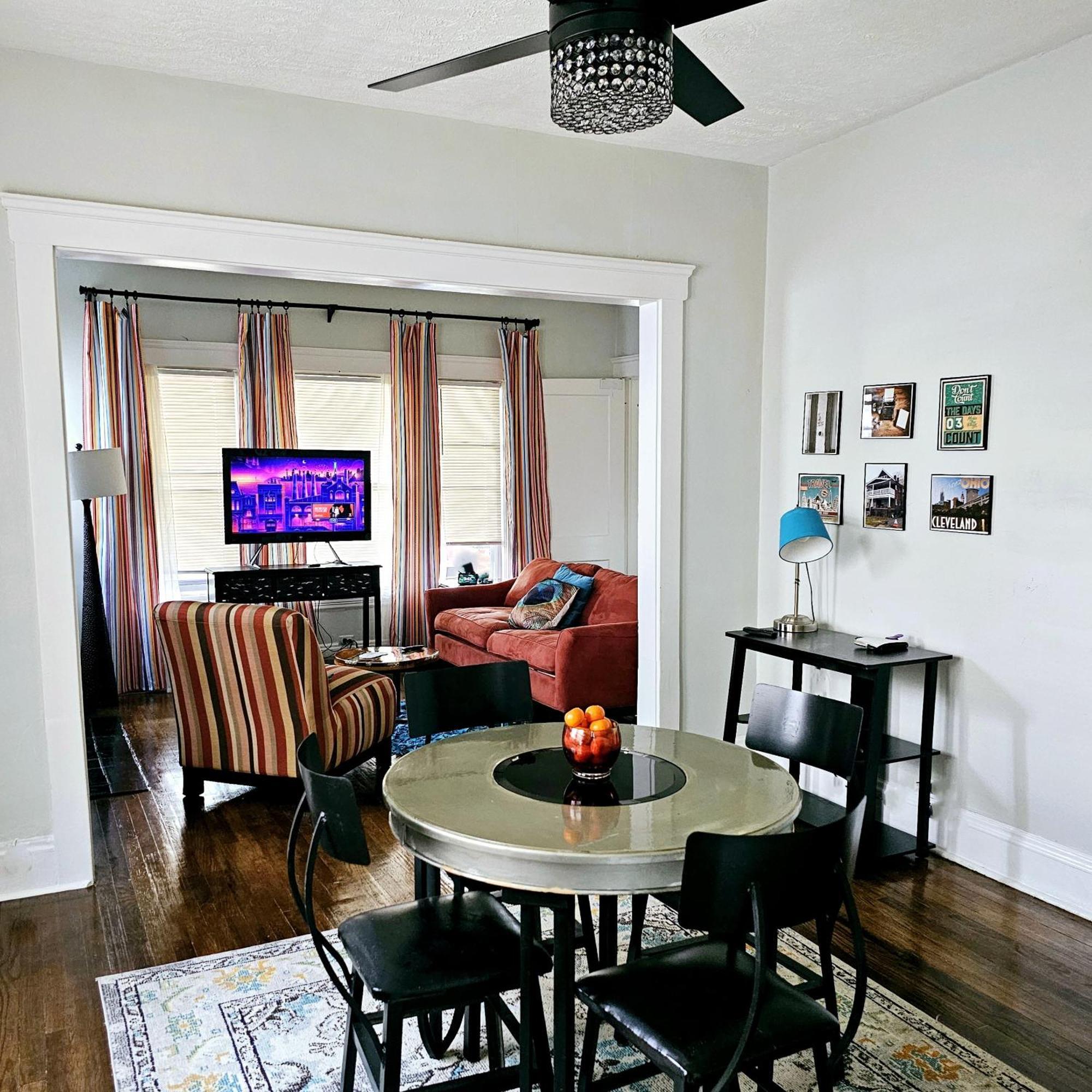 Charming! Near Cle Clinic/Uh/Cwru/Dwntwn W/Porch Villa Cleveland Exterior photo